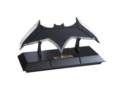 Batarang Justice League Right e1739893983917