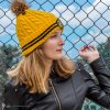 PomPomBeanie Hufflepuff HarryPotter Lifestyle 2 4895205601376
