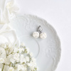 Mairi svatební náušnice bílé pivoňky 04