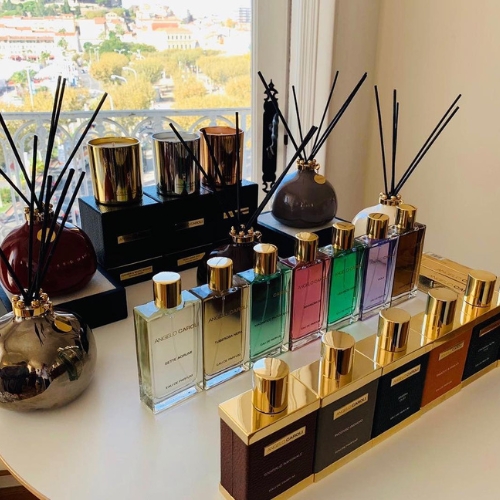 Představujeme: Angelo Caroli