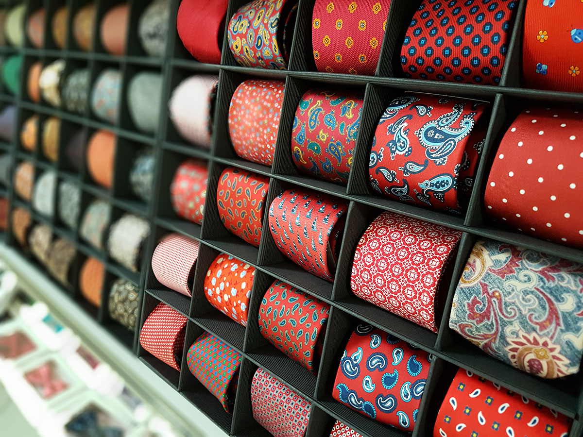 JAK SPRÁVNĚ SKLADOVAT OBLEČENÍ A DOPLŇKY?