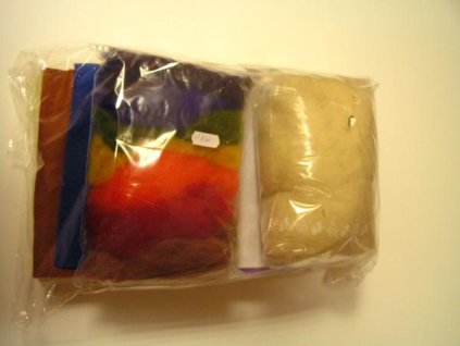 ovci rouno v sade na plsteni 5358