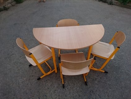 Multi sestava ARMAN - 1 x stůl půlkruh 140x70cm + 4 židle