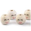 Dřevěné korálky Ø18 mm s malovaným obličejem z nelakovaného dřeva – velkoprůvlekové pro tvoření dekorací a postaviček – www.majjam.cz