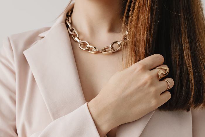 Objevte sílu jednoduchosti v minimalistických špercích