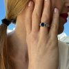 10050 Stříbrný prsten BEATRICE se safírovým kamínkem a zirkony   Ag925/1000; ≤3,50 g
