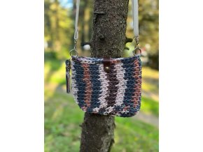 Crossbody kabelka v přírodních barvách