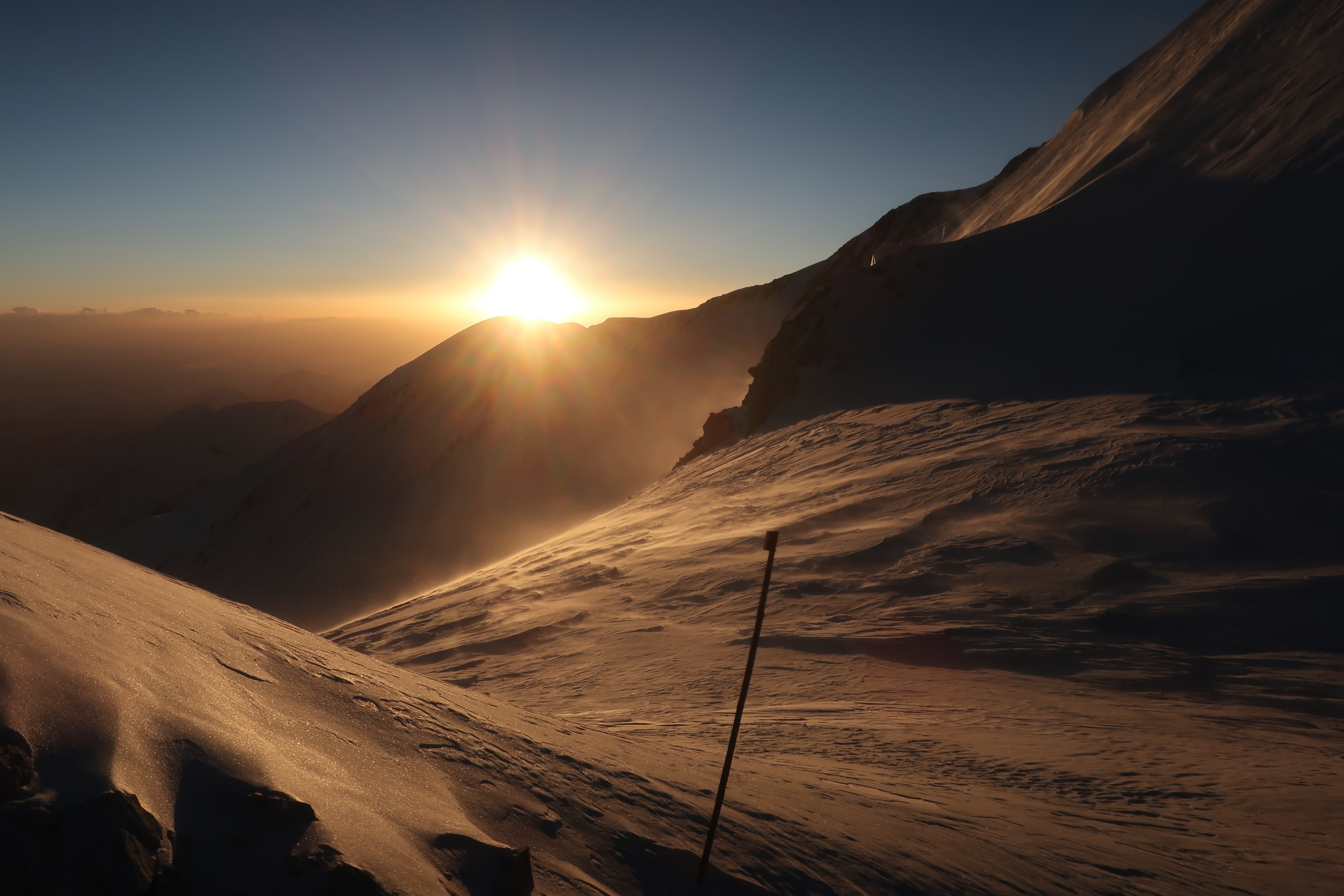Kyrgyzstán 2023 - část 3. "Lenin Peak  - Hlavně se z toho nepos..."