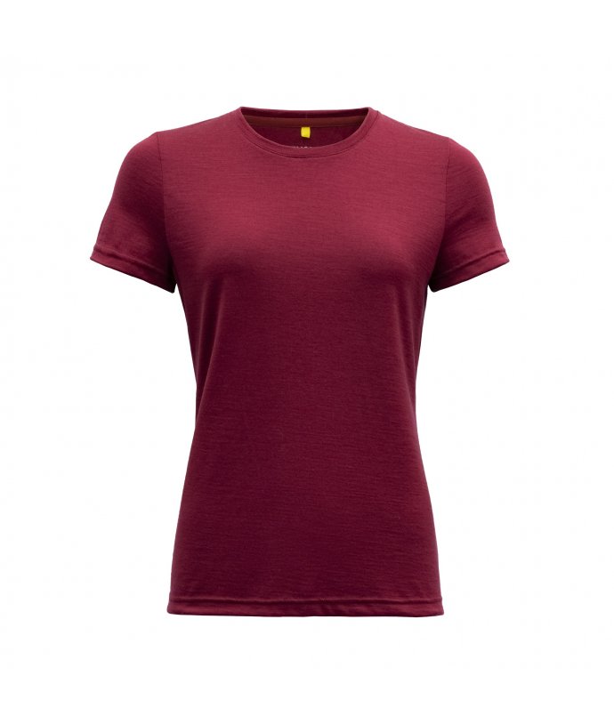 Devold dámské triko s krátkým rukávem Eika Woman Tee Barva: beetroot, Velikost: S