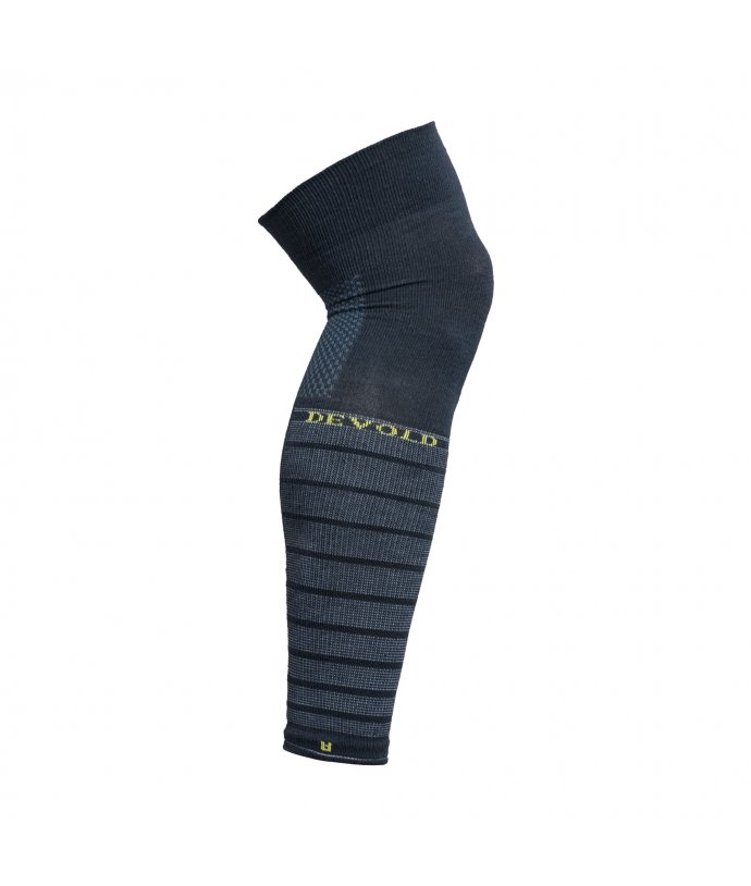 Devold univerzální návleky na nohy Running Calf Thigh Barva: Night, Velikost: M