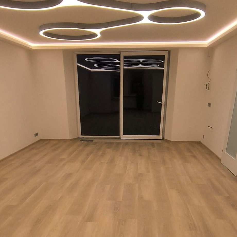 SPC Click Vinylová podlaha v dekoru Latte pro lékařskou ordinaci