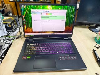 Herní dělo 8 jádro,32GB DDR5, RTX4070 8GB, 1TB SSD, 17.3" QHD - záruka MOŽNO PROTIÚČTEM KOUPIT VÁŠ POČÍTAČ NEBO NOTEBOOK!...