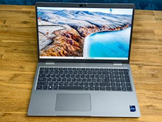 10 jádrový Dell Latitude 5540, 16GB DDR4, 512GB NVME -záruka MOŽNO ODKOUPIT VÁŠ POČÍTAČ NEBO NOTEBOOK PROTIÚČTEM! Prodám...