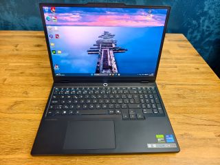 15.1" 165Hz Oled herní Lenovo, i7 14jader, RTX5060, 24GB ram - záruka MOŽNO ODKOUPIT VÁŠ POČÍTAČ NEBO NOTEBOOK PROTIÚČTEM!...