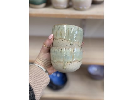 sleva - Pistácie 260ml, póry v glazuře