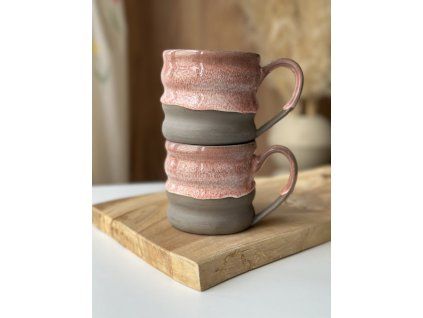 Hrnek wavy Dark Cherry 340 ml