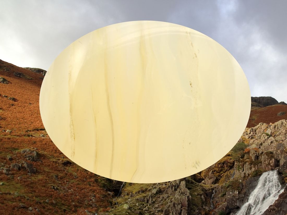 Bílý achát - kámen čistoty a duchovního světla