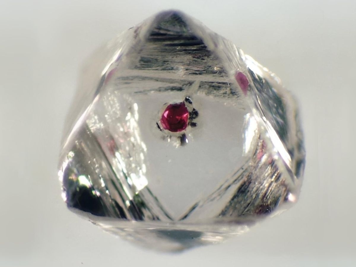V jaké soustavě krystalizuje diamant?