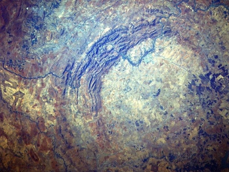 Největší impaktní krátery na světě