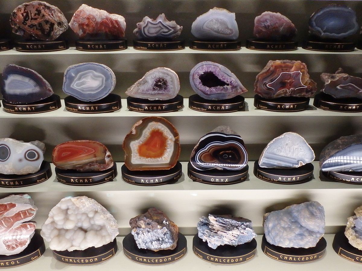 chalcedony-achaty-vystava-kamenu-narodni-muzeum-praha