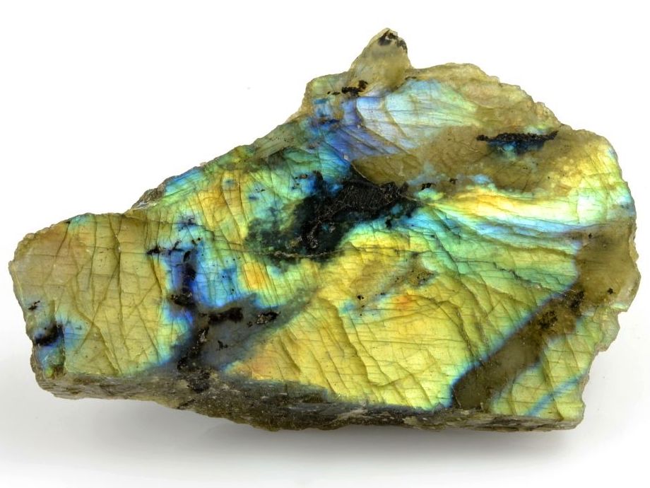 labradorit-mineral-drahy-kamen