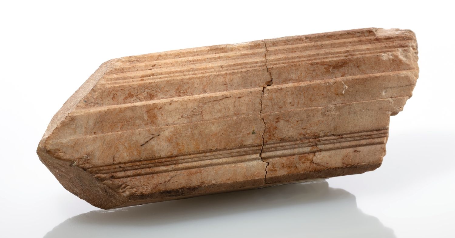 Krystal spodumenu z Rutherford, Maine, USA.