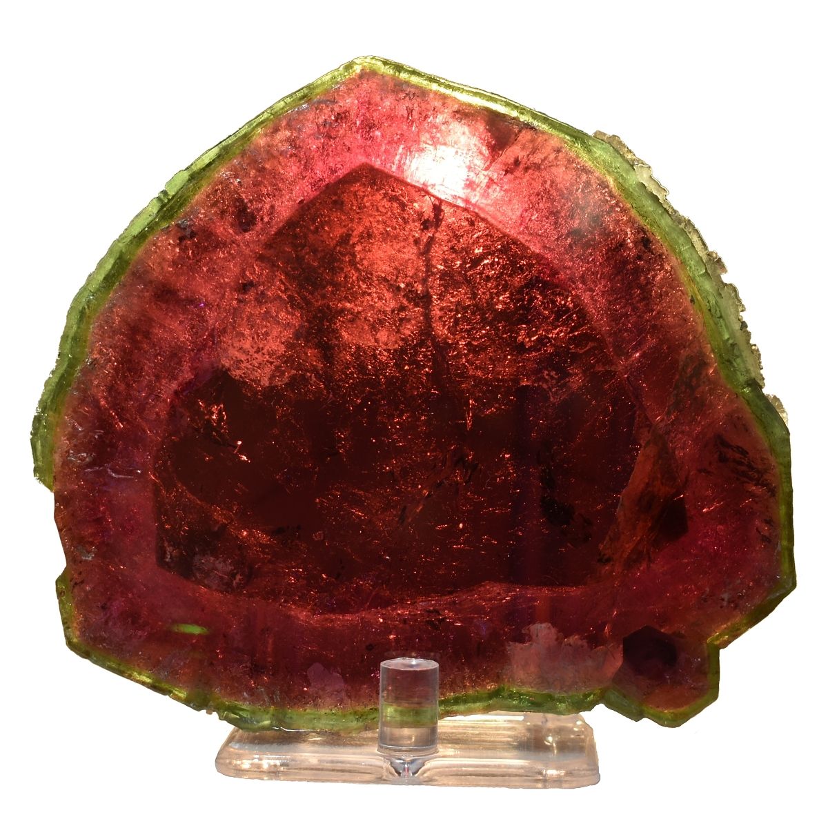 Melounový turmalín řez krystalem.