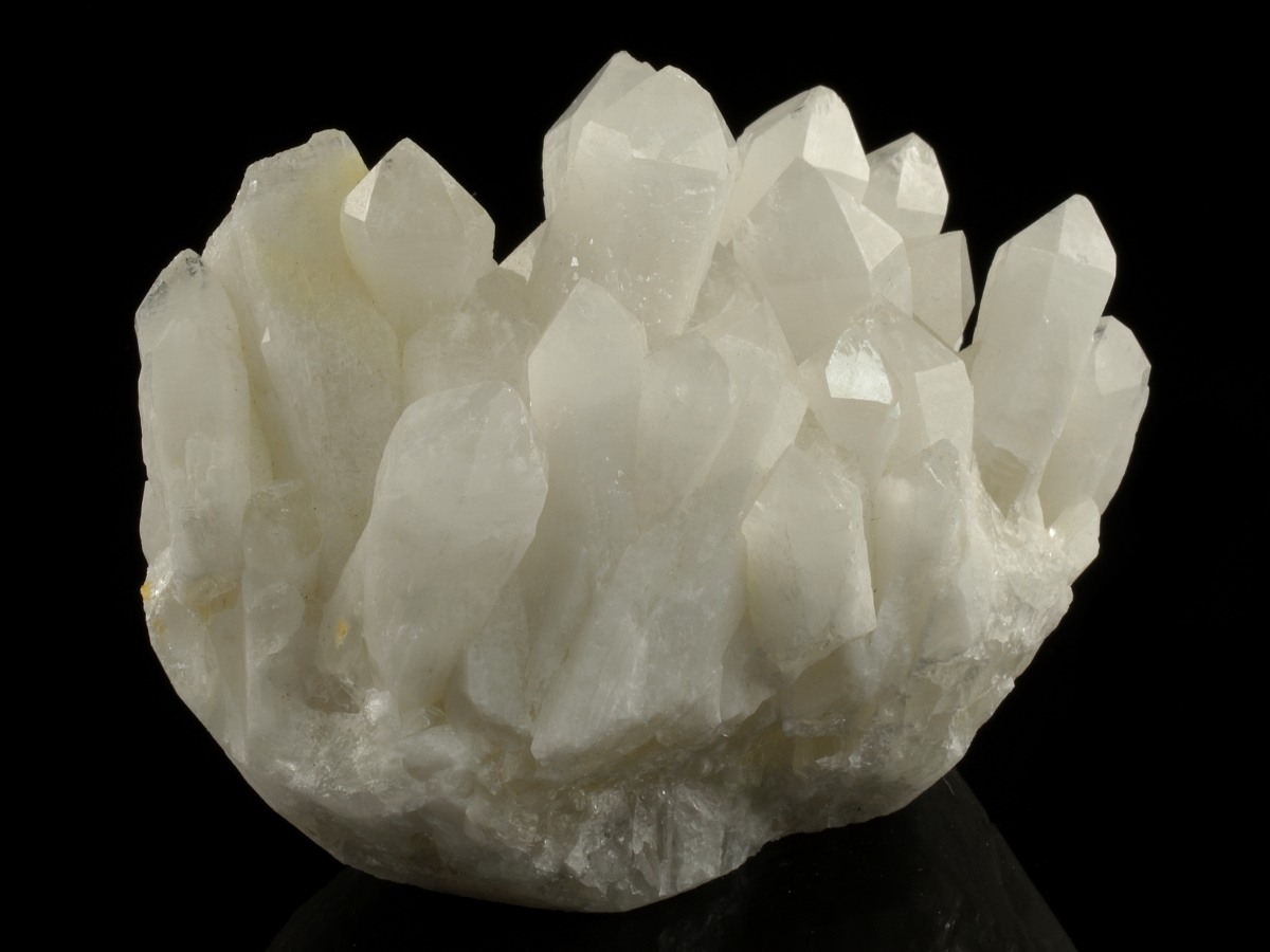 kristal-druza-krystalu-znik-clanek