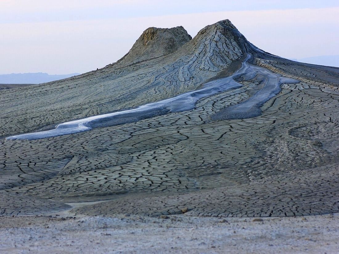 bahenni-sopka-azerbajdzan