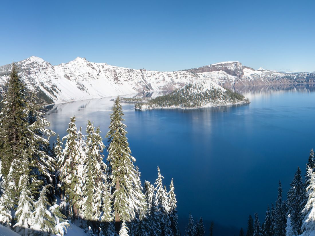 crater-lake-kaldera-wizard-island-zima