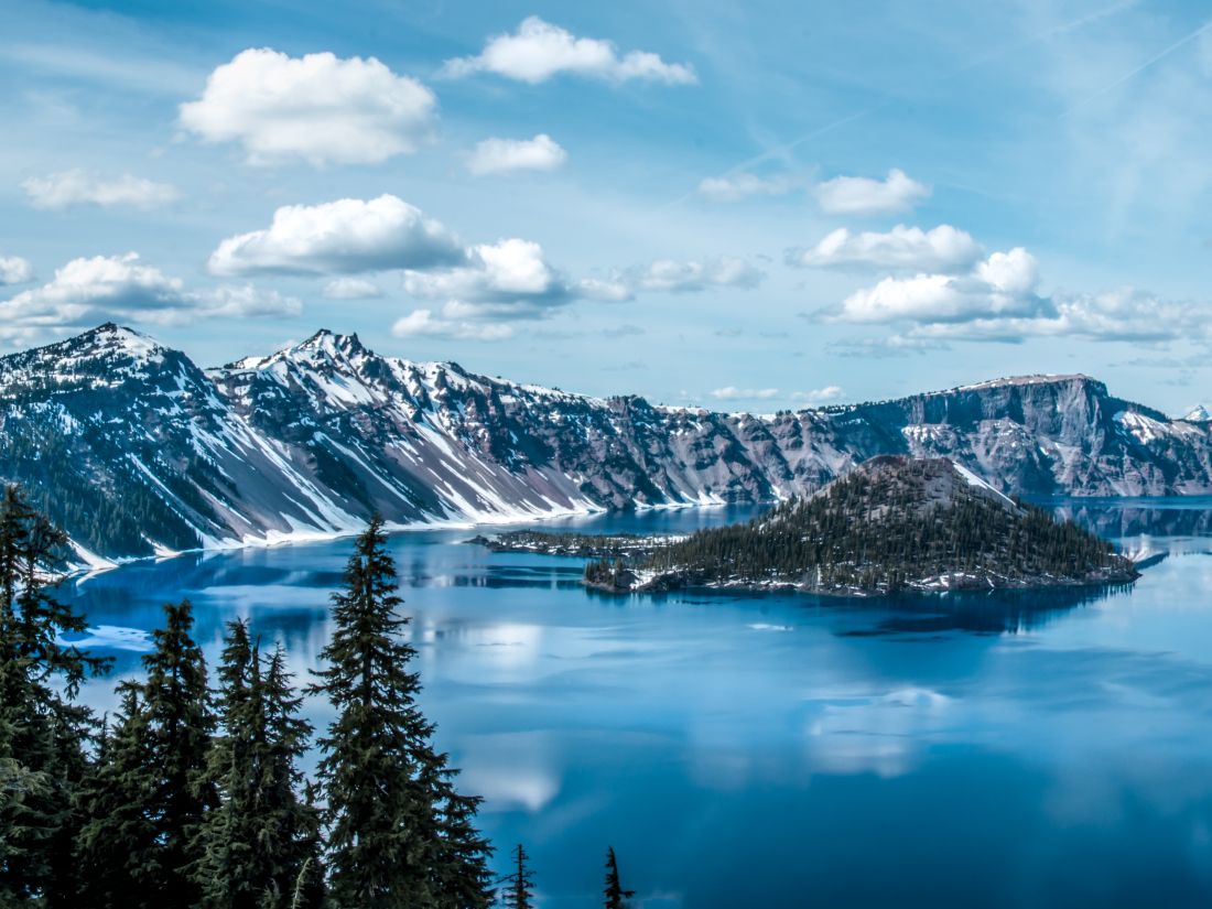 crater-lake-wizard-island-jaro
