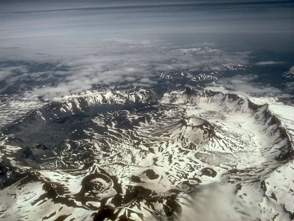 aniakchak-kaldera-aljaska