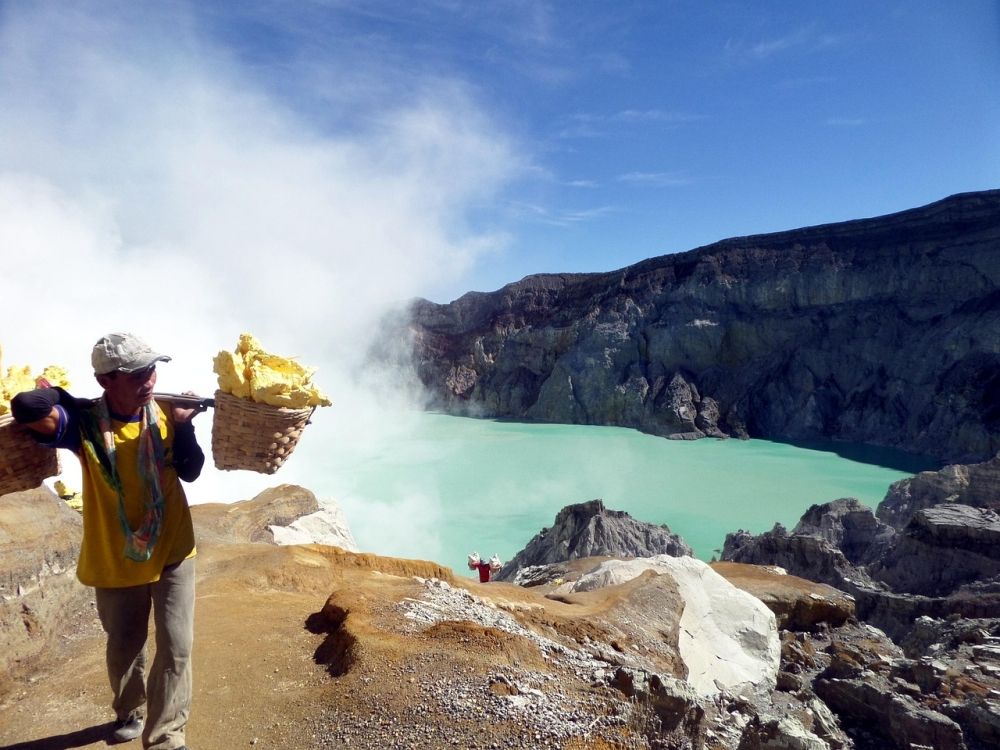kawah-ijen