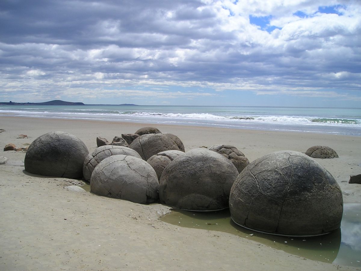 moeraki-boulders-konkrece-novy-zeland