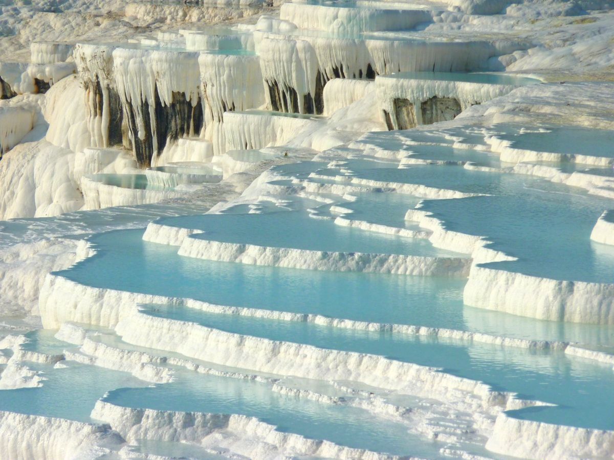 pamukkale-bile-terasy