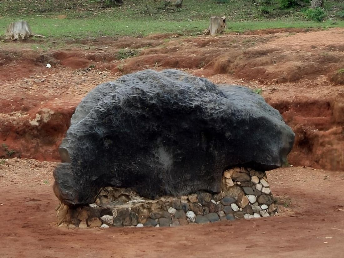 mbozi-meteorit-afrika-fotografie