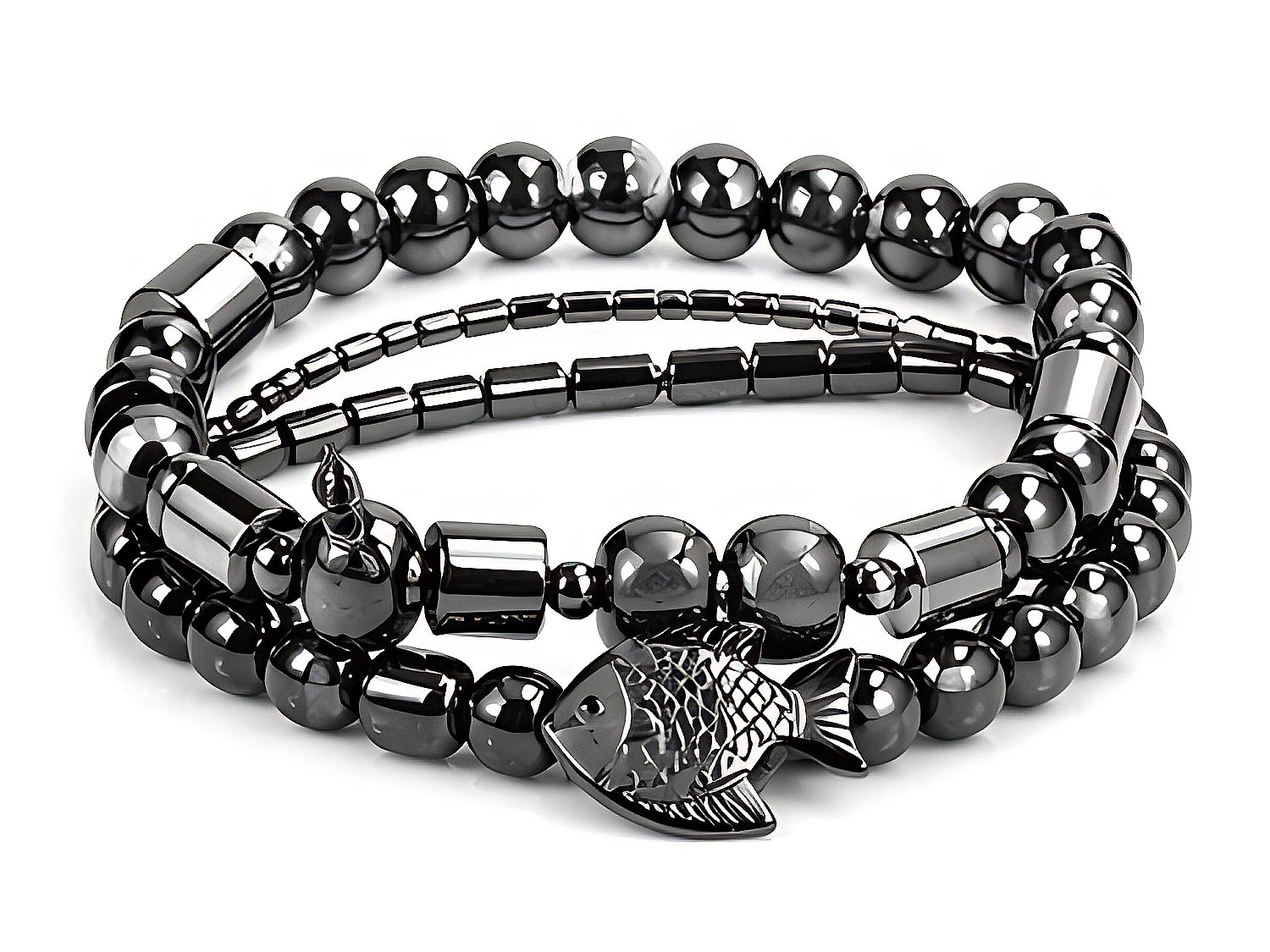 Lesklý magnetický hematin využitý v bižuterii.