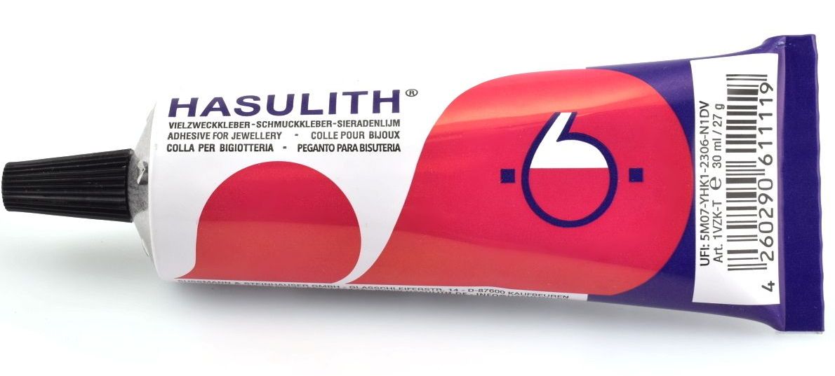 Čiré klenotnické lepidlo HASULITH® na drahé kameny.