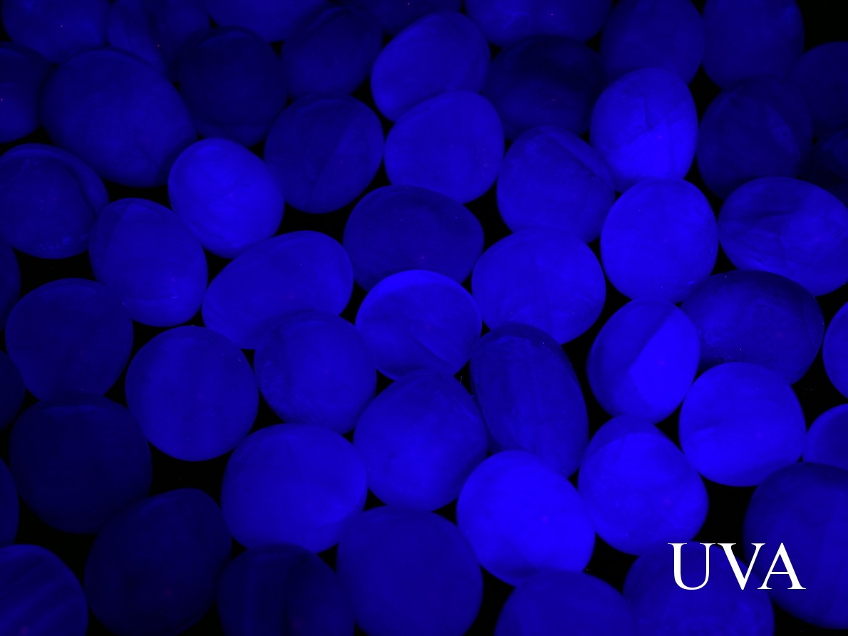 fluorit-uv-aktivni-modry
