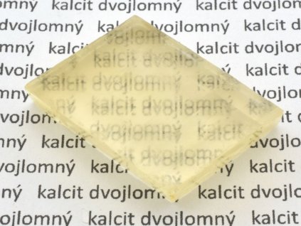 kalcit dvojlomny cina 22