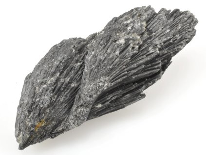 kyanit cerny krystaly 22