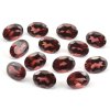 Oválné broušené kameny rhodolitu AAA kvality, 7×5 mm, v malinově červeném odstínu.