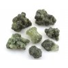 Marocký prehnit v odstínech zelené, 5 až 10 minerálů o velikosti 1–3 cm v balení.