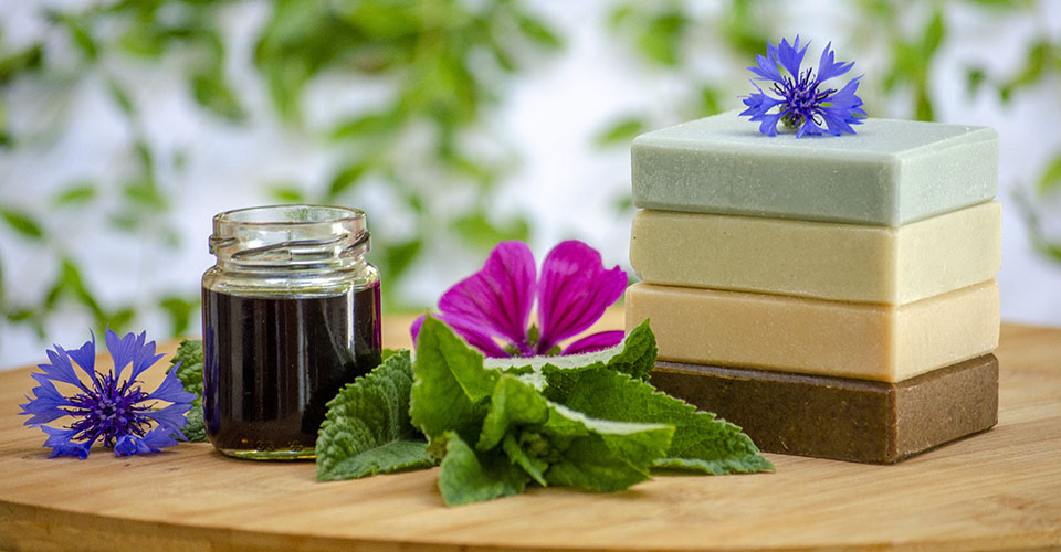Vlasová mýdla: přírodní kouzlo pro Vaše vlasy
