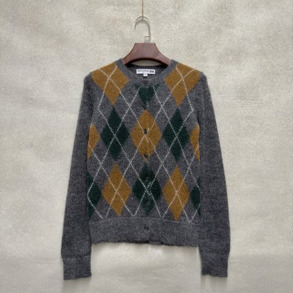 Šedý mohérový svetr s barevným károváním