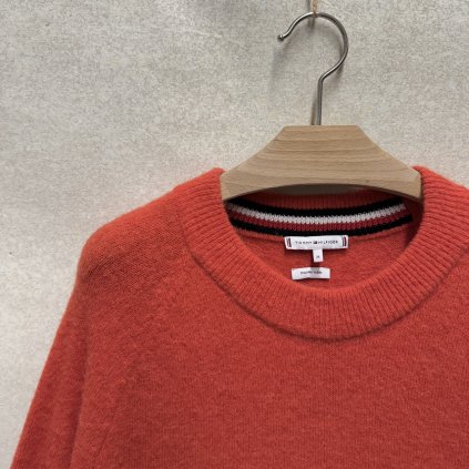 Zářivě oranžový svetr Tommy Hilfiger s podílem alpaky a vlny