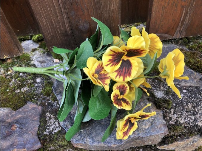 Žluté umělé macešky 30cm 1