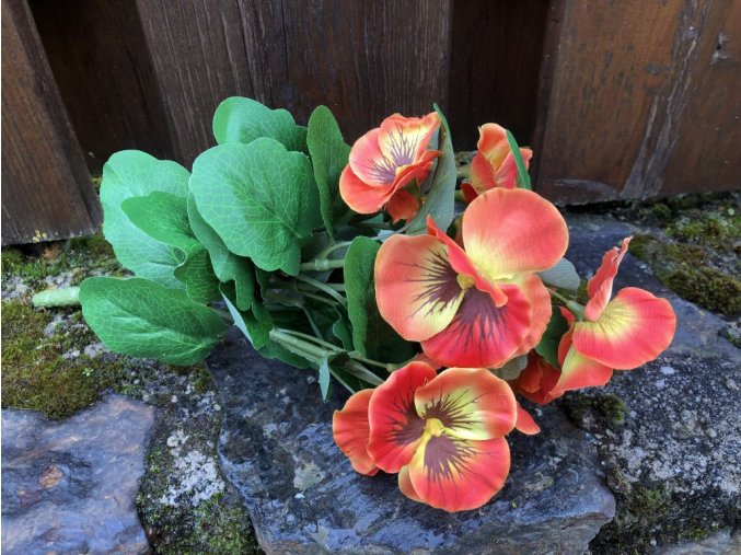 Oranžové umělé macešky 30 cm