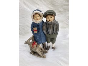 Vánoční dekorace figurky dětí se sáňkami 11 cm