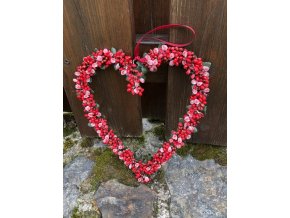 Srdce z umělých bobulí